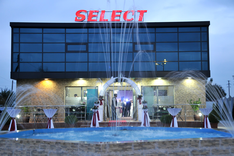 Salon Select