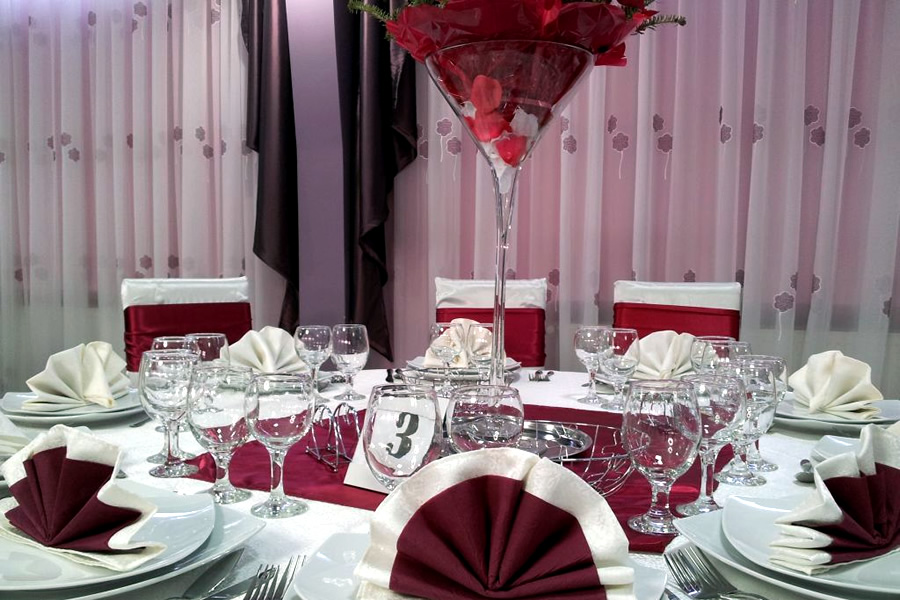 Salon Select